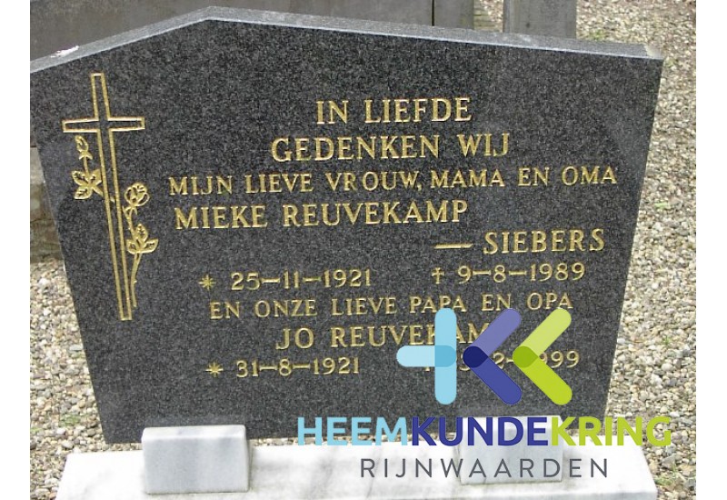 Grafstenen kerkhof Herwen Coll. HKR (14) M.Reuverkamp-Siebers & J.Reuverkamp